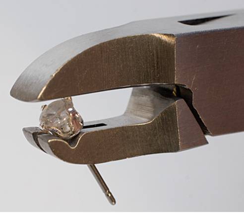 Plier Earring Stud Holding - Default Title